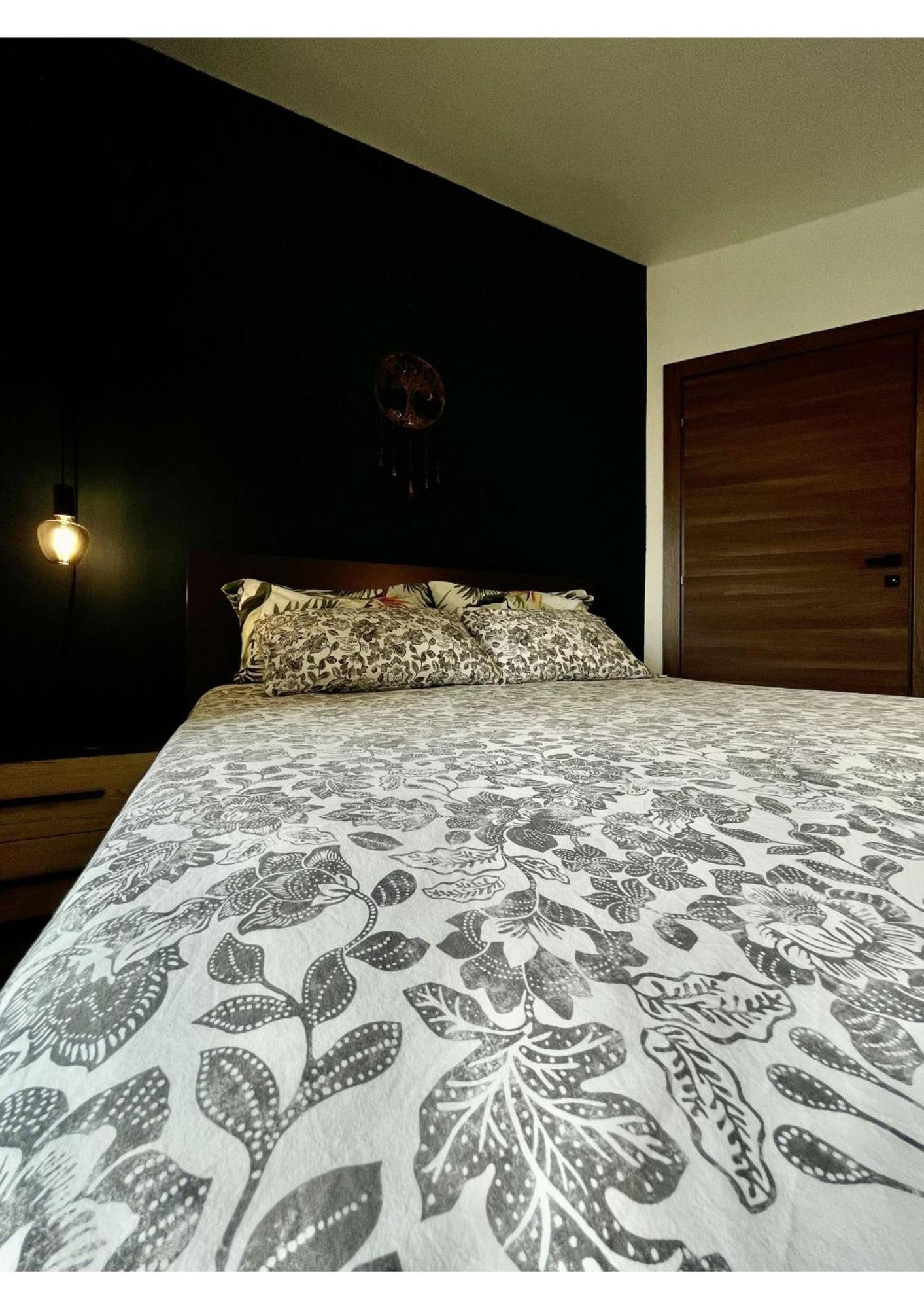 Airport Accommodation Bedroom With Bathroom Self Check In And Self Check Out Air-Condition Included Mqabba Ngoại thất bức ảnh